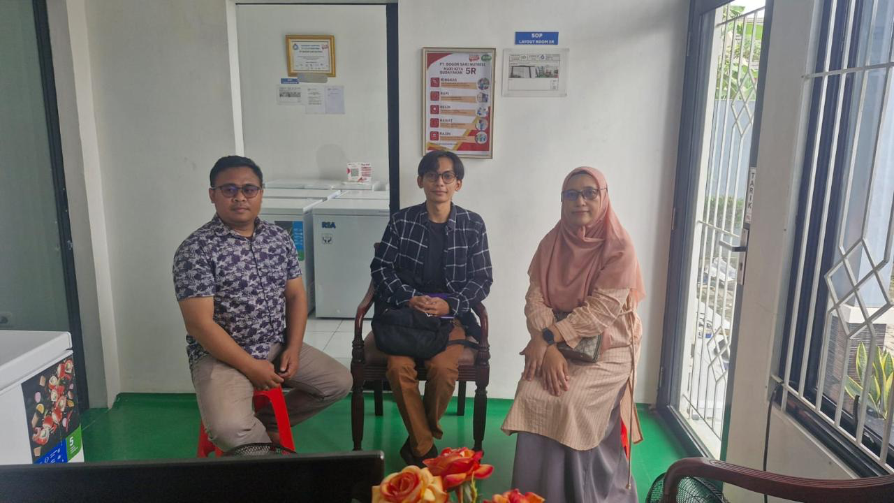 Mahasiswa MBKM di lokasi produksi